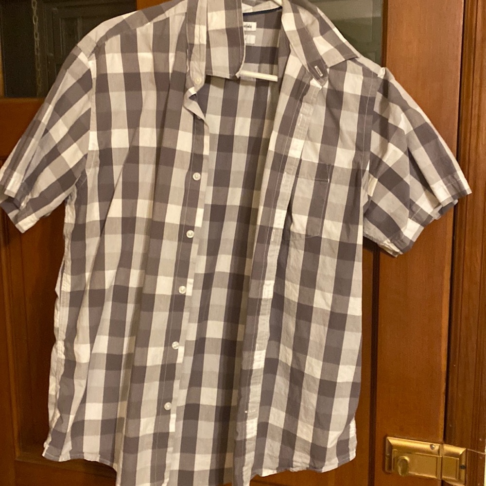 Short sleeve button down shirt